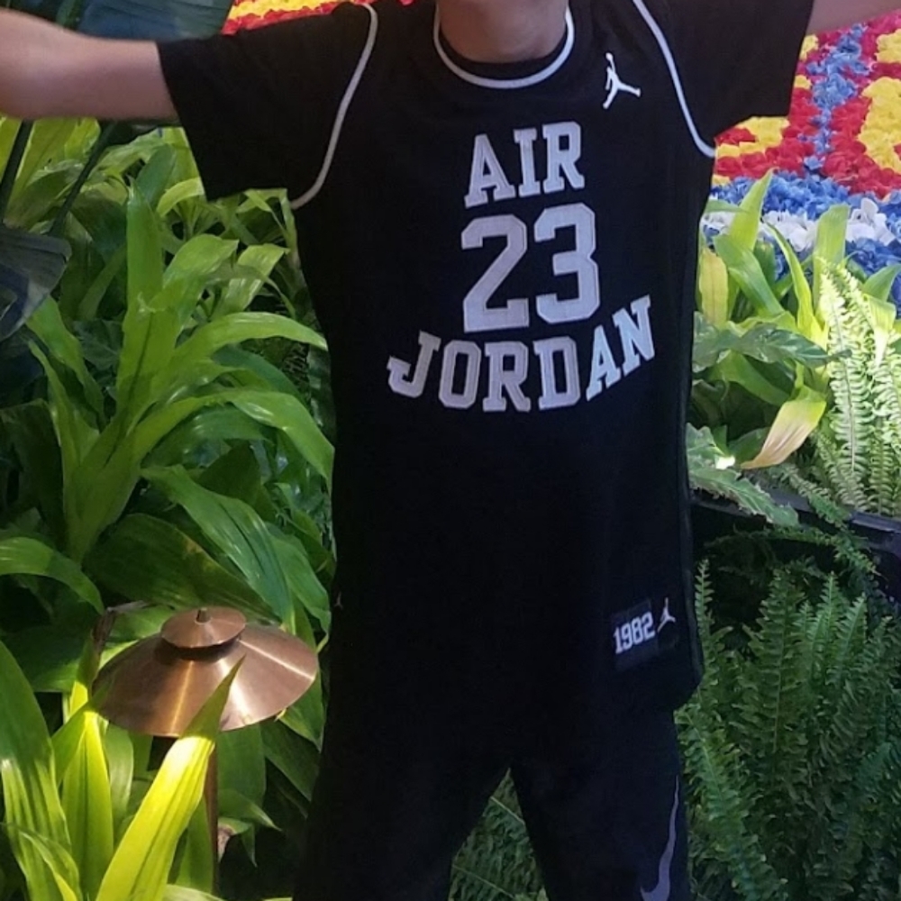 Air Jordan Jersey Size Small